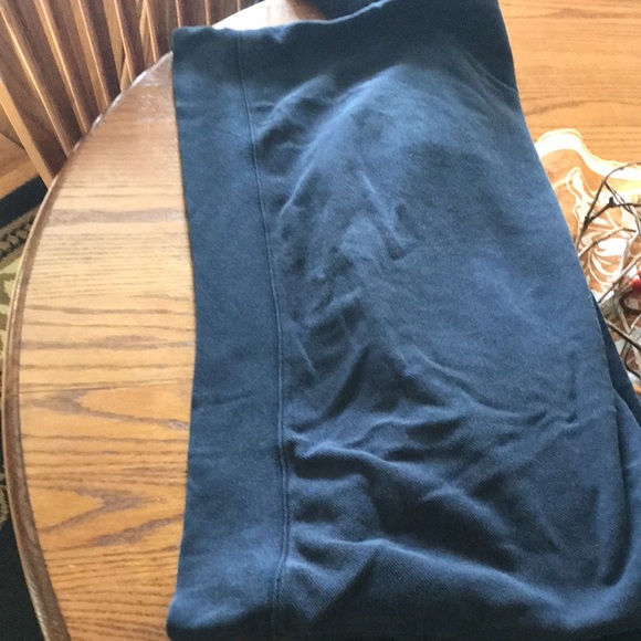 Men’s IZOD sweater. - Picture 5 of 5